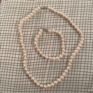 Never worn pearl necklace and bracelet